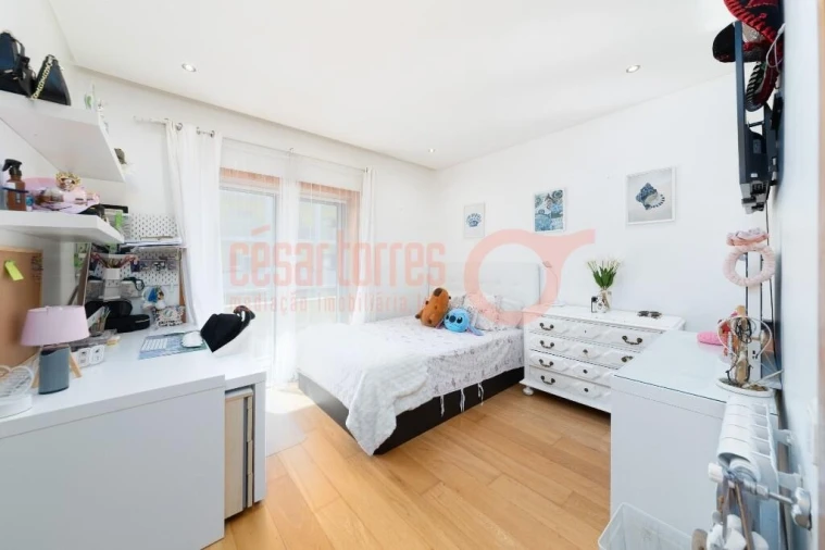Apartamento T3 para Venda em São Felix da Marinha Foto 16