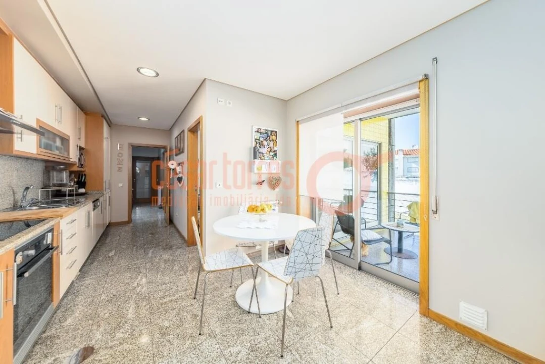 Apartamento T3 para Venda em São Felix da Marinha Foto 6