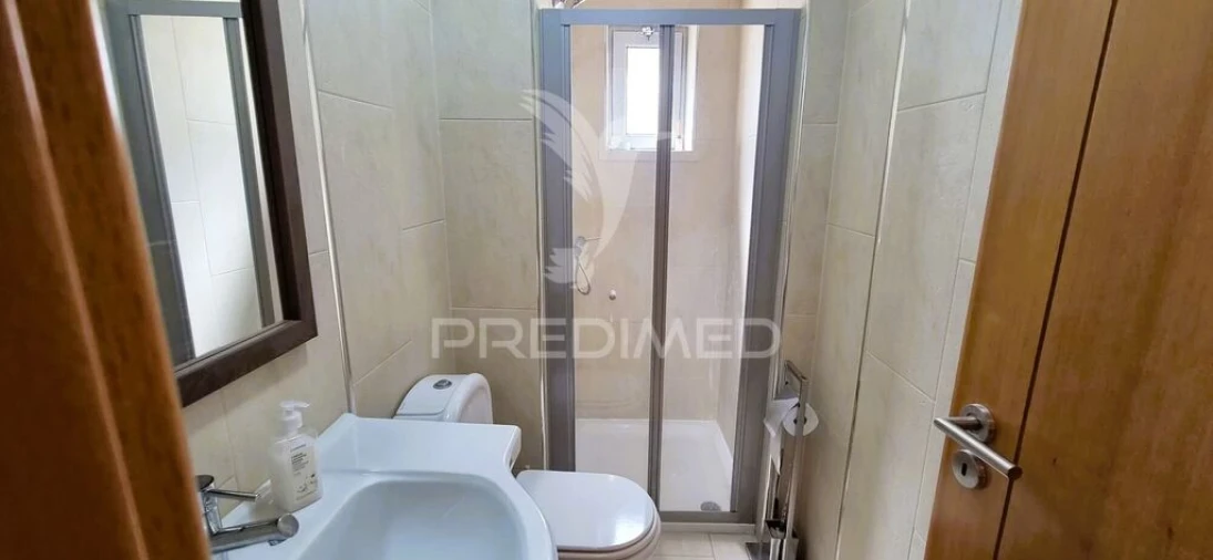 Apartamento T1 para Venda em Nazare Foto 4