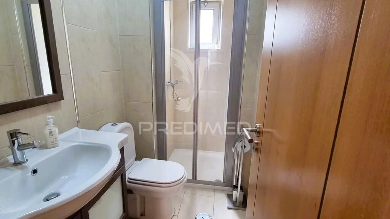 Apartamento T1 para Venda em Nazare Foto 9
