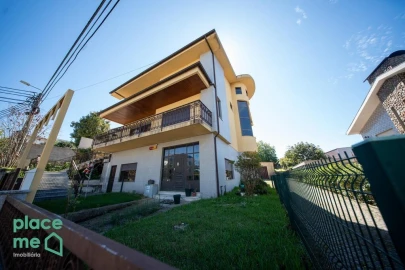 Moradia T4 para Venda em Palmeira