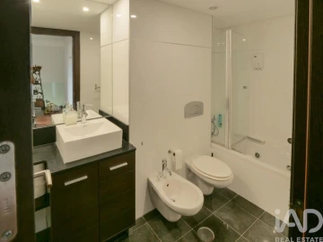Apartamento T2 para Arrendamento em Quarteira