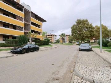 Apartamento T2 para Arrendamento em Quarteira