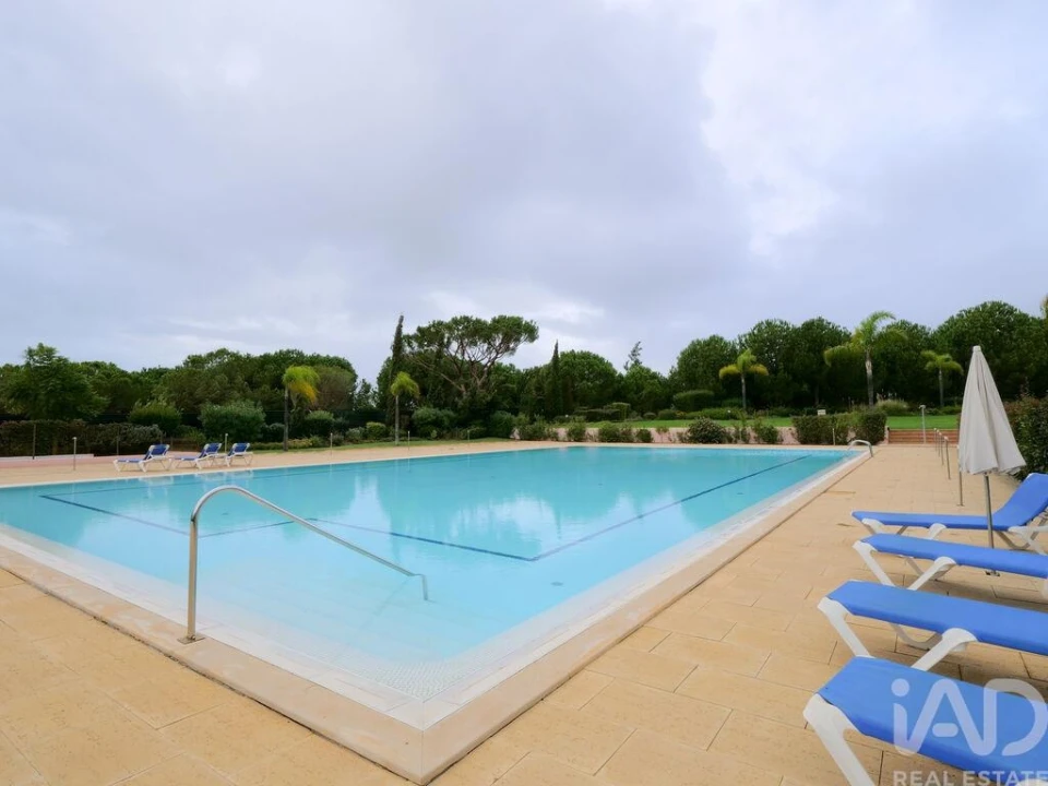 Apartamento T2 para Arrendamento em Quarteira Foto 24