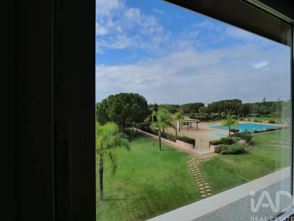 Apartamento T2 para Arrendamento em Quarteira Foto 19