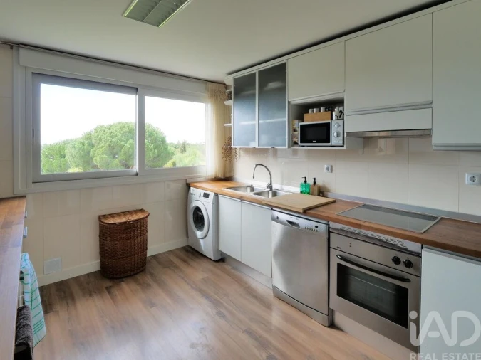 Apartamento T2 para Arrendamento em Quarteira Foto 8