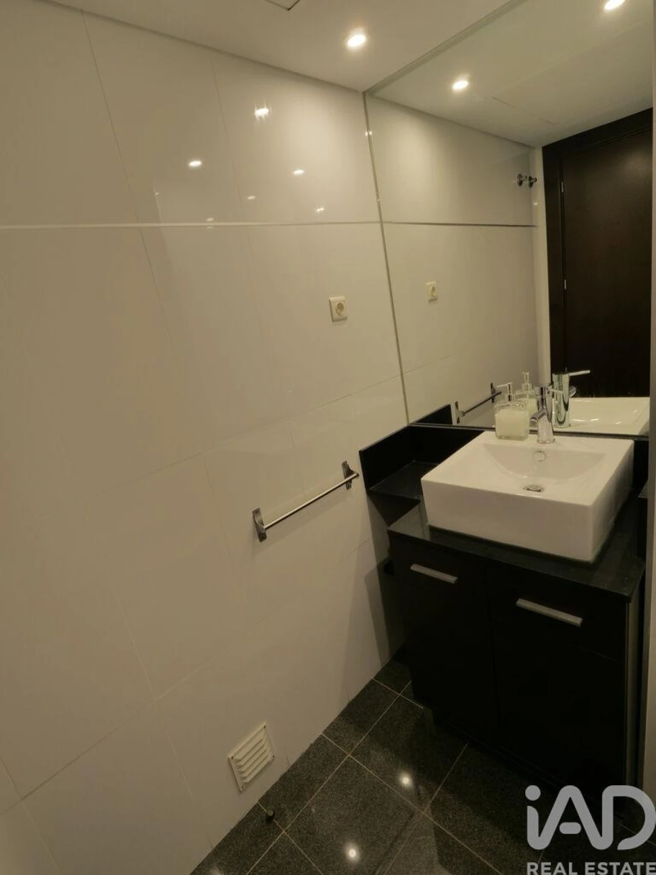 Apartamento T2 para Arrendamento em Quarteira Foto 17