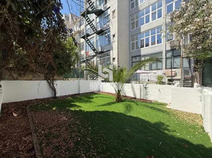 Apartamento T3 para Venda em Areeiro Foto 47