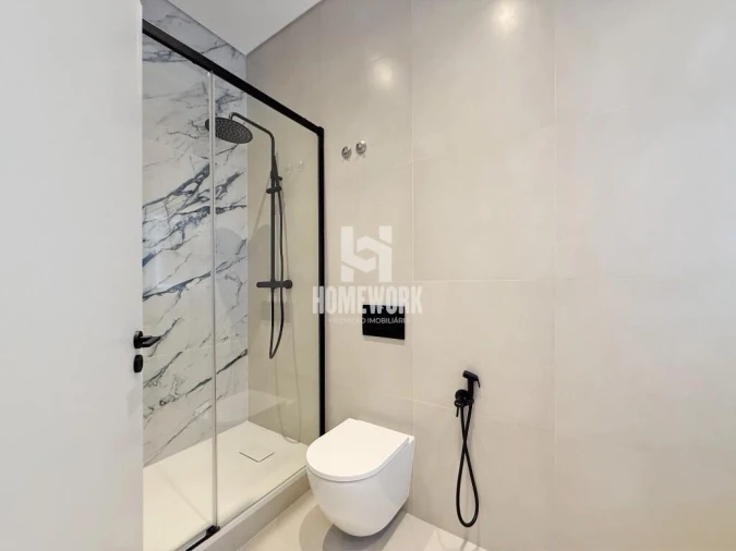 Apartamento T3 para Venda em Areeiro Foto 33