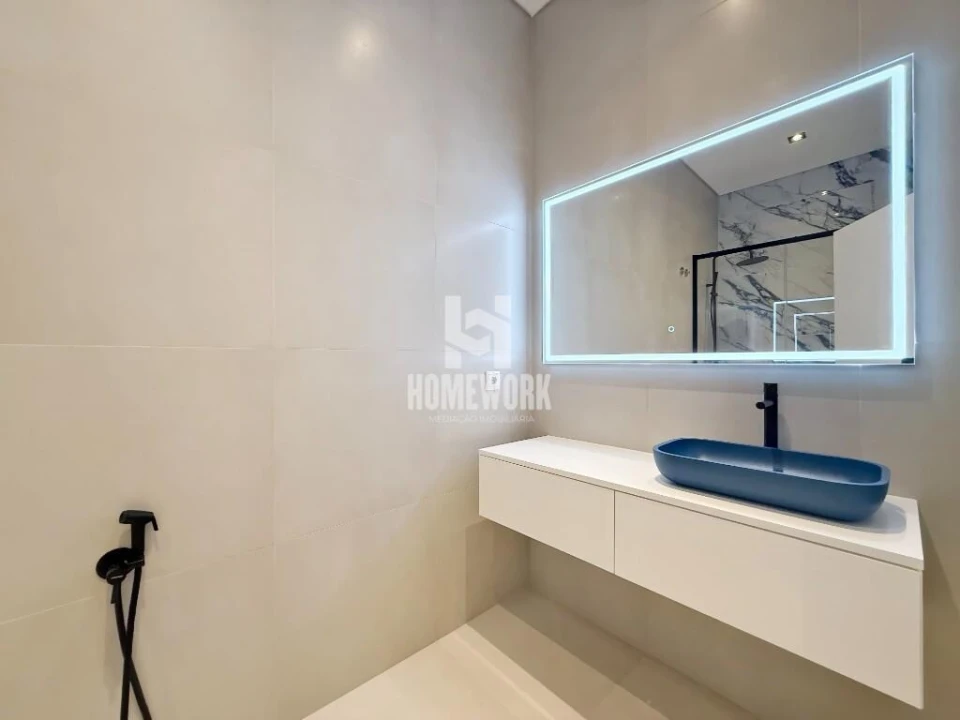Apartamento T3 para Venda em Areeiro Foto 32