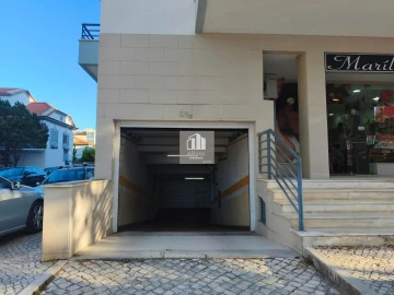 Garagem para Venda em Costa da Caparica