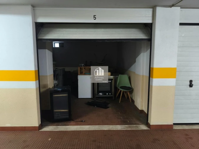 Garagem para Venda em Costa da Caparica Foto 2