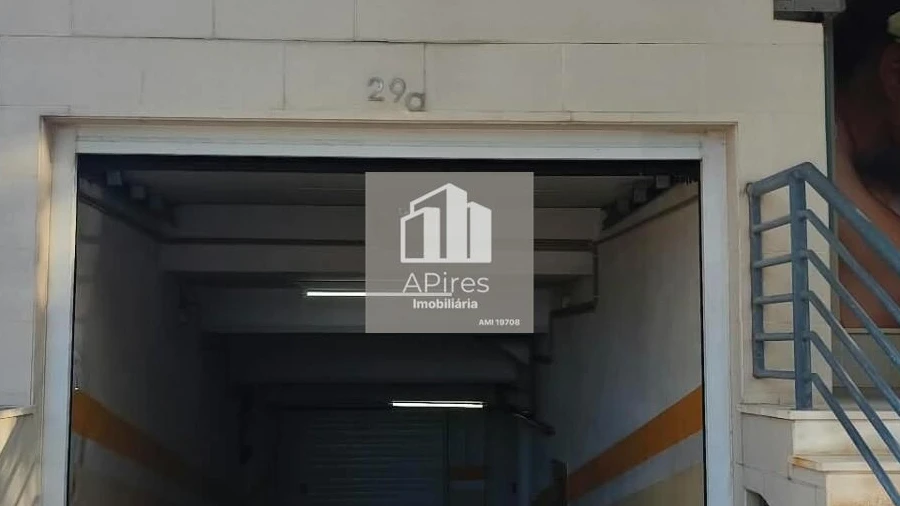 Garagem para Venda em Costa da Caparica