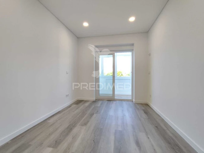 Apartamento T3 para Venda em Seixal, Arrentela e Aldeia de Paio Pires Foto 10