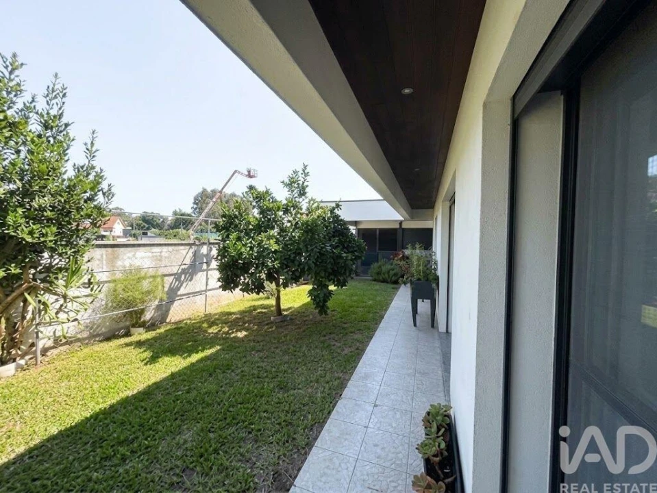 Moradia T3 para Venda em Vila Verde e Barbudo Foto 21
