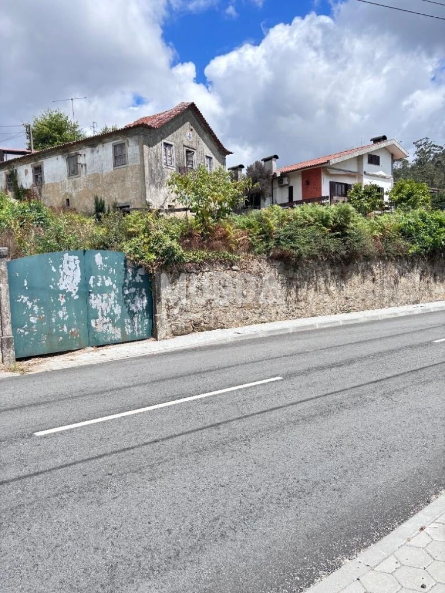 Terreno para Venda em O. Azeméis, Riba-Ul, Ul, Macinhata Seixa, Madail Foto 4