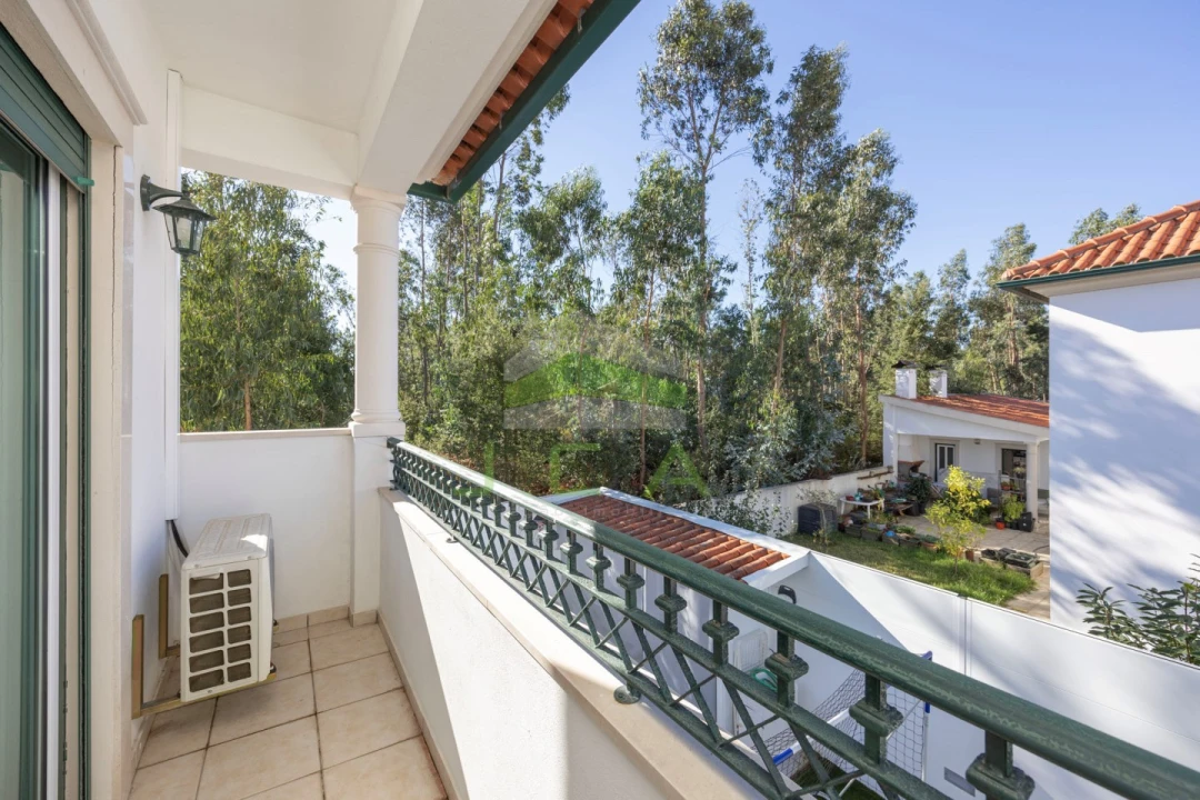 Moradia T4 para Venda em Parceiros e Azoia Foto 40