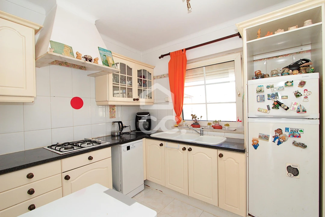 Apartamento T1 para Venda em Armação de Pera Foto 11