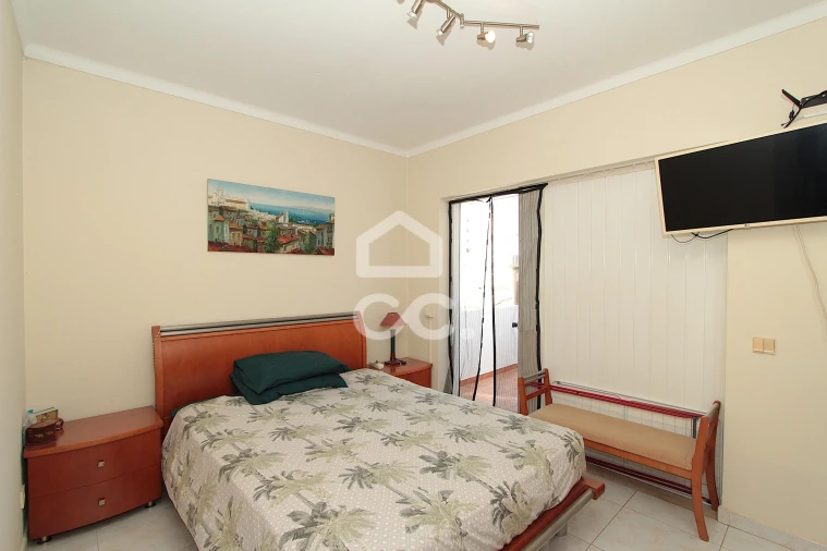 Apartamento T1 para Venda em Armação de Pera Foto 14