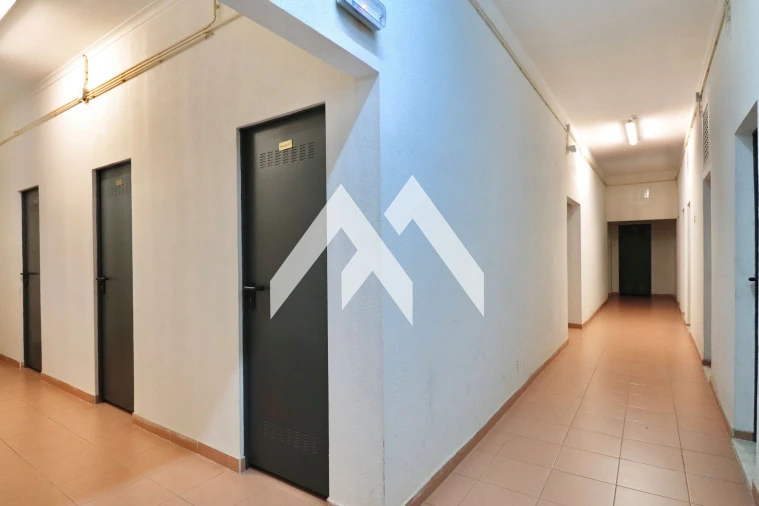 Apartamento T3 para Venda em Rio de Mouro Foto 23