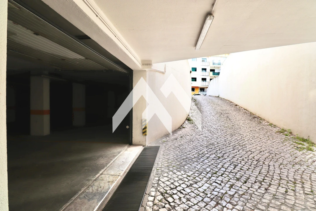 Apartamento T3 para Venda em Rio de Mouro Foto 22