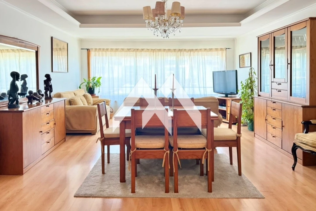 Apartamento T3 para Venda em Rio de Mouro Foto 4