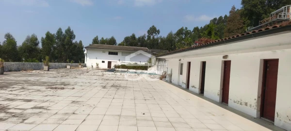 Quinta T4 para Venda em Caldas de Vizela (São Miguel e São João)