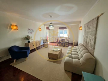 Apartamento T3 para Arrendamento em Loule (São Clemente)