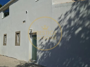 Moradia T3 para Venda em Faro (Sé e São Pedro)