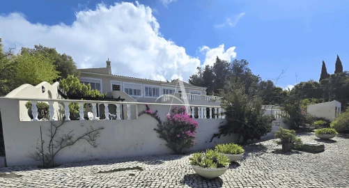 Moradia T3 para Venda em Faro (Sé e São Pedro)