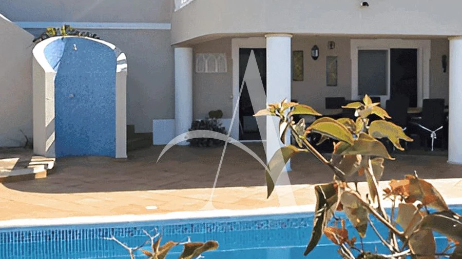 Moradia T3 para Venda em Faro (Sé e São Pedro)