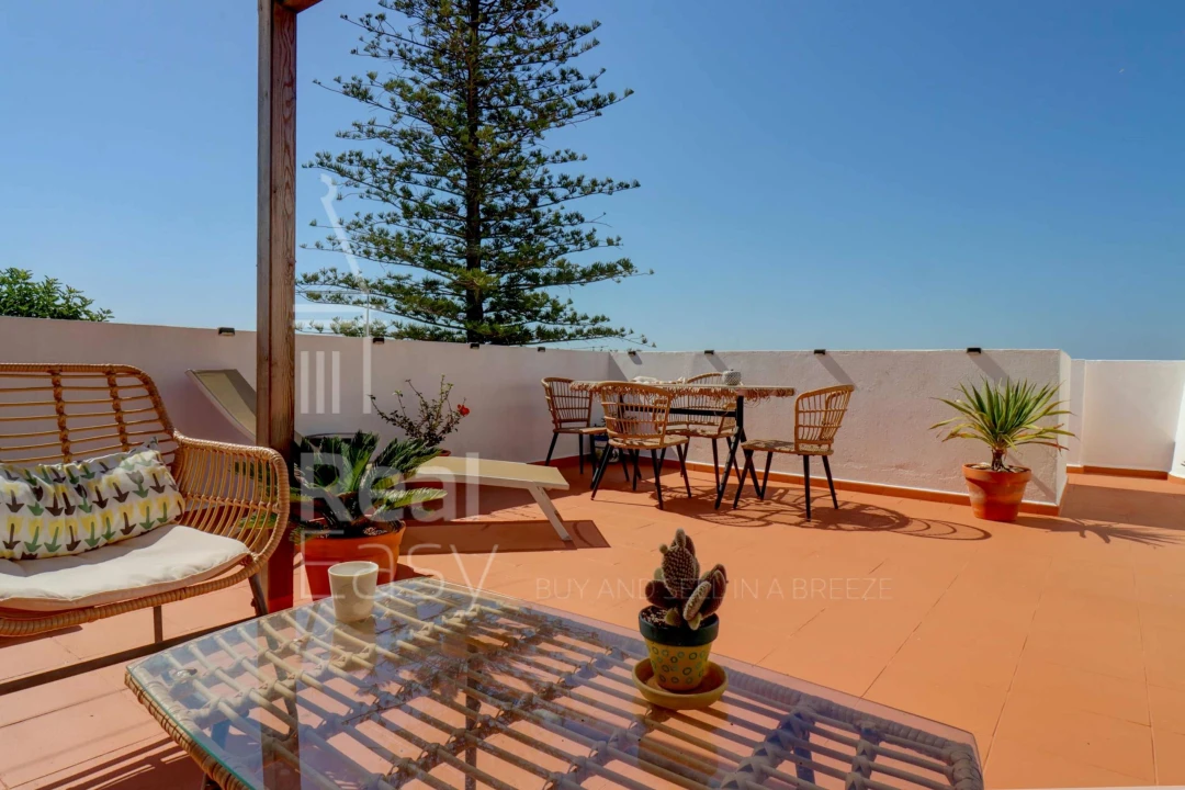 Apartamento T2 para Venda em Faro (Sé e São Pedro) Foto 2