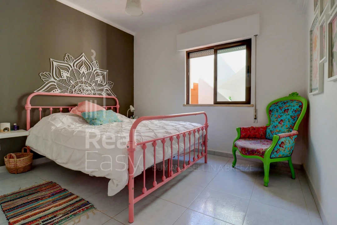 Apartamento T2 para Venda em Faro (Sé e São Pedro) Foto 13