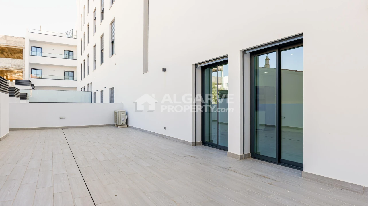 Apartamento T1 para Venda em Quarteira Foto 19