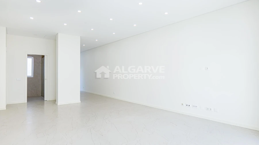 Apartamento T1 para Venda em Quarteira Foto 10