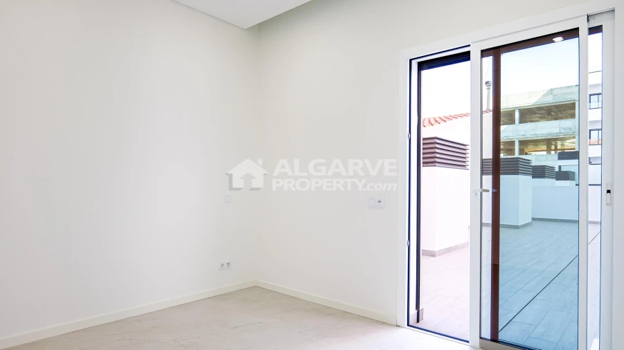 Apartamento T1 para Venda em Quarteira Foto 16