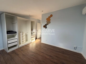 Moradia T7 para Venda em Montenegro