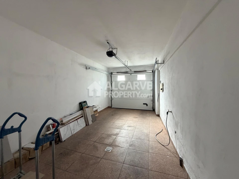 Moradia T7 para Venda em Montenegro Foto 25