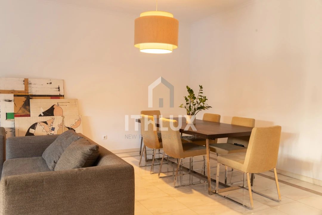 Apartamento T2 para Arrendamento em Campolide Foto 23