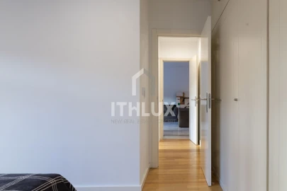 Apartamento T2 para Arrendamento em Campolide