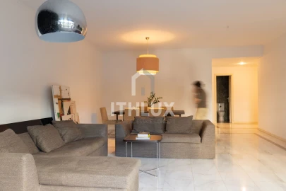Apartamento T2 para Arrendamento em Campolide