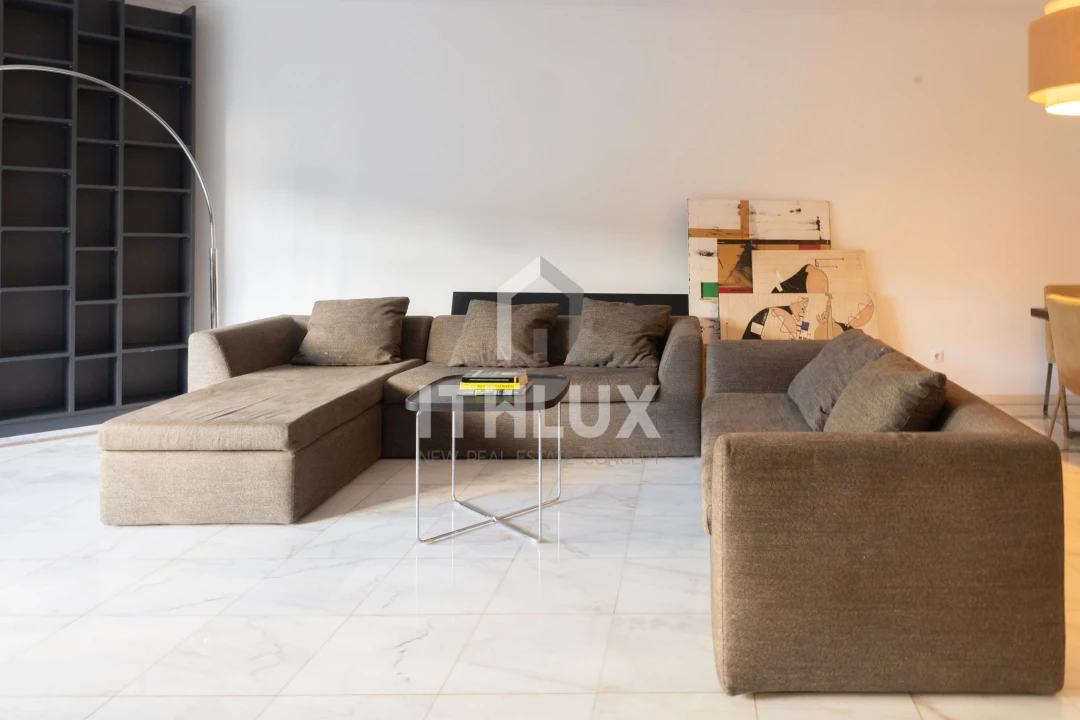 Apartamento T2 para Arrendamento em Campolide Foto 22