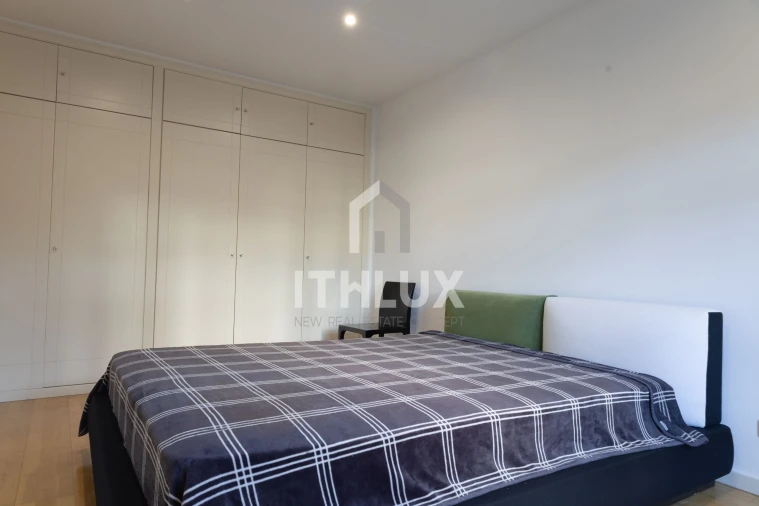Apartamento T2 para Arrendamento em Campolide Foto 14