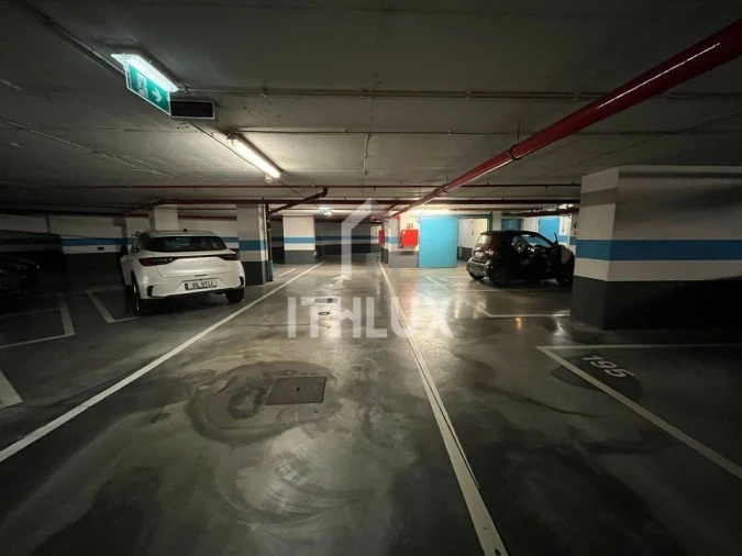 Apartamento T2 para Arrendamento em Campolide Foto 36