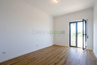 Apartamento T2 para Arrendamento em Seixal, Arrentela e Aldeia de Paio Pires