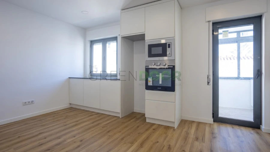 Apartamento T2 para Arrendamento em Seixal, Arrentela e Aldeia de Paio Pires