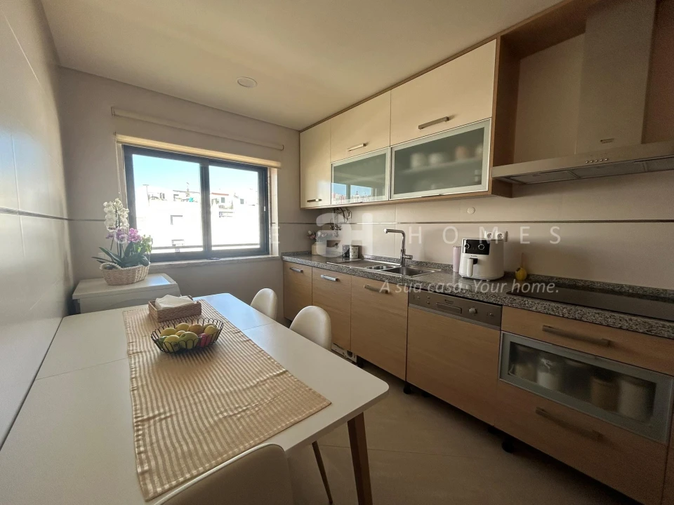 Apartamento T2 para Venda em Quarteira Foto 4