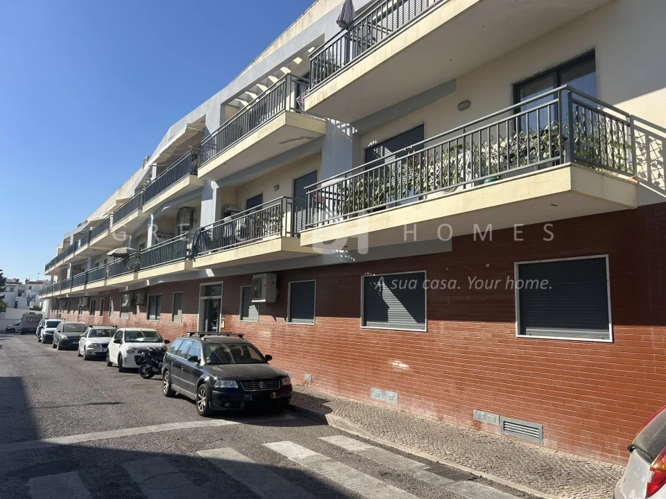 Apartamento T2 para Venda em Quarteira Foto 1