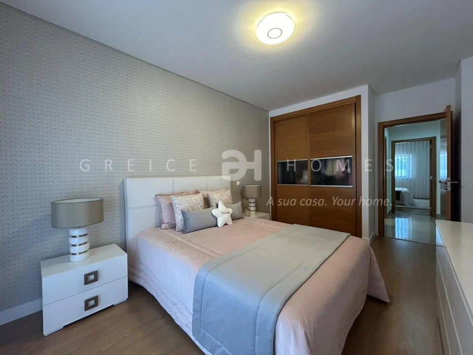 Apartamento T2 para Venda em Quarteira Foto 18