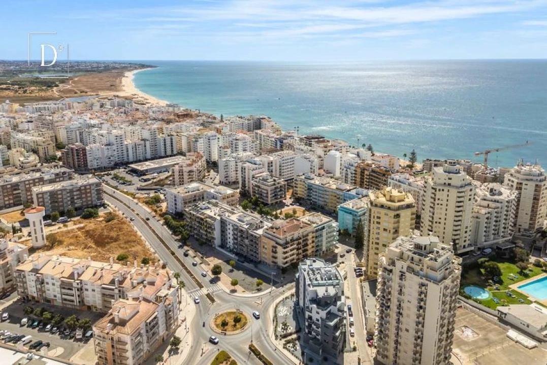 Apartamento T4 para Venda em Silves Foto 3